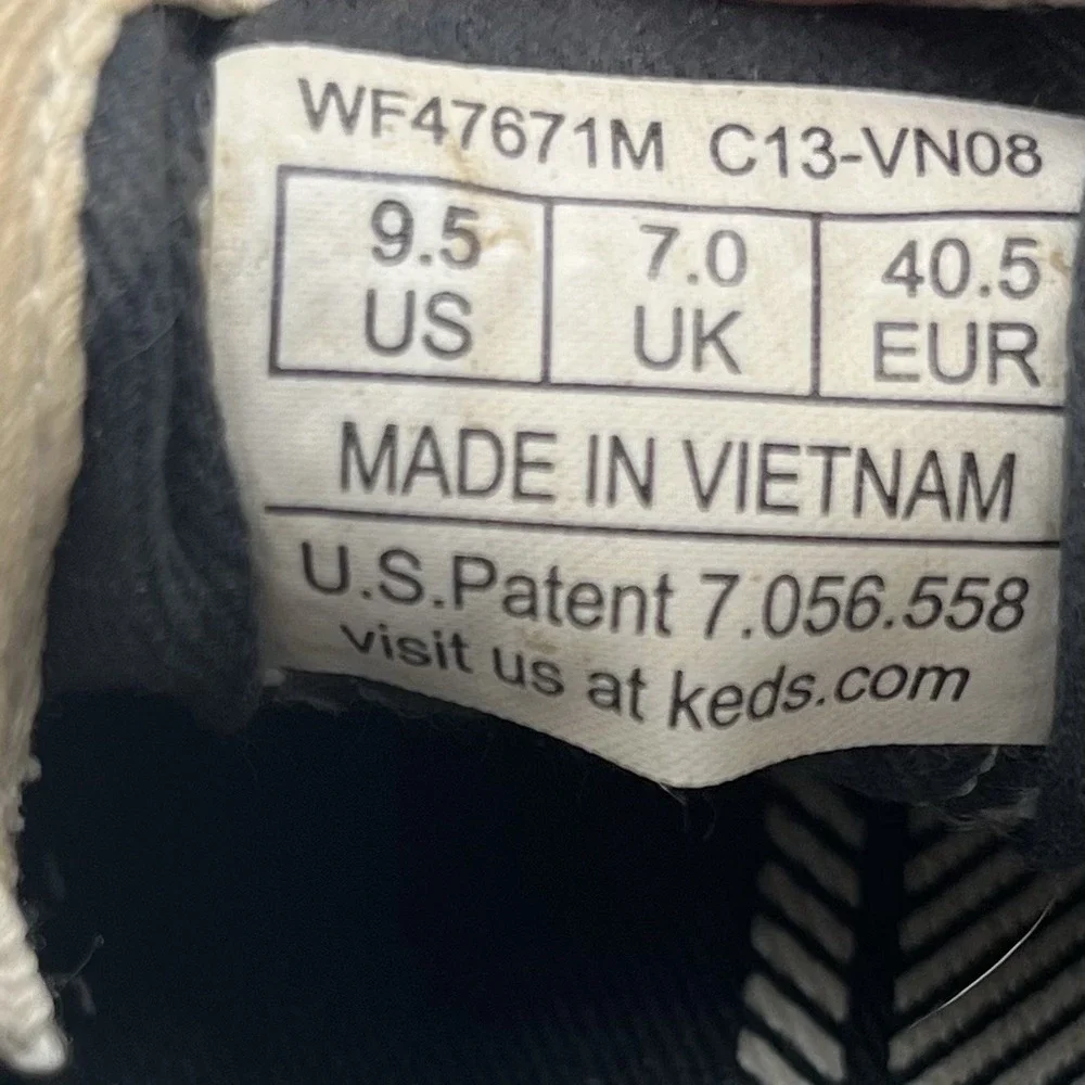 KEDS Women's CHILLAX Slip On American Flag RED WHITE BLUE Stars & Stripes 9.5